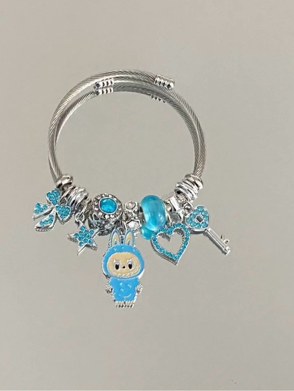 Source Unknown Silver-Tone Bracelet with Turquoise Charms